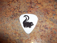 Guitar Pick Medium Celluloid - Skunk - Black on White Plastic